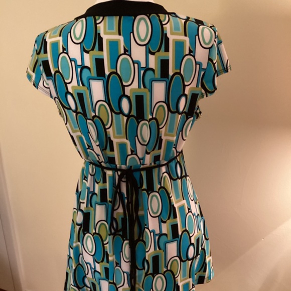 A. Byer tunic/top size L - Picture 2 of 6